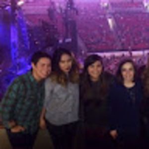 Meet your Posher, Hana